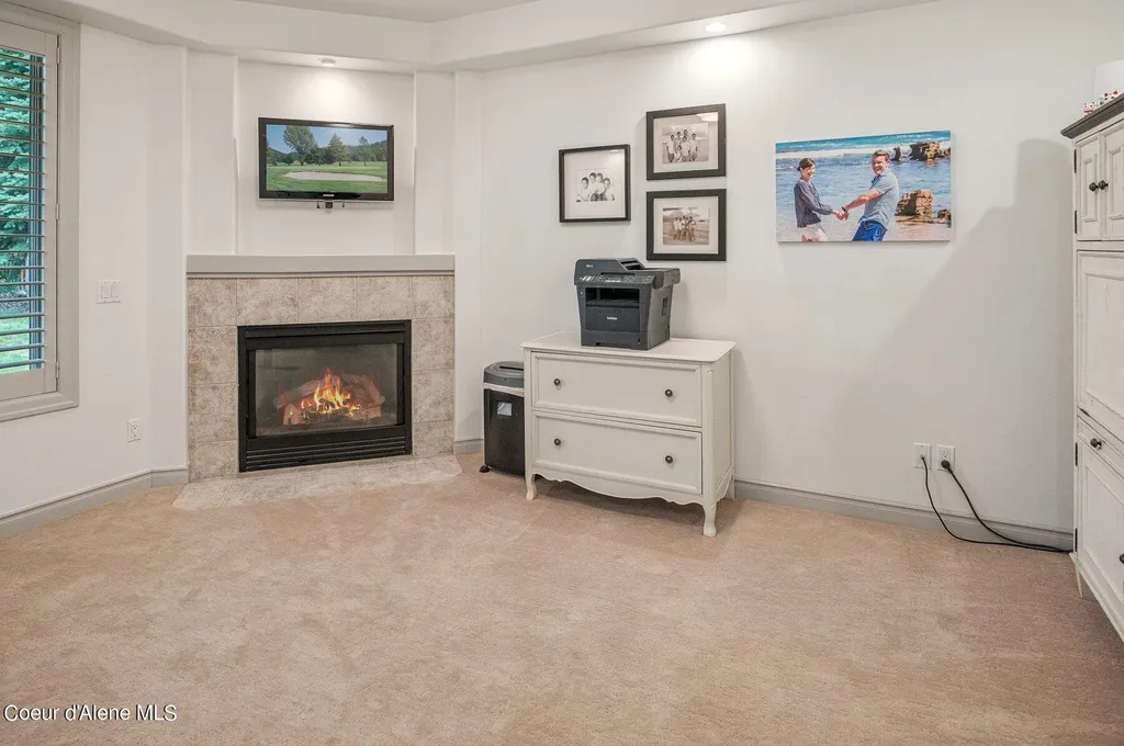 2060 E Woodstone Drive Hayden ID 83835