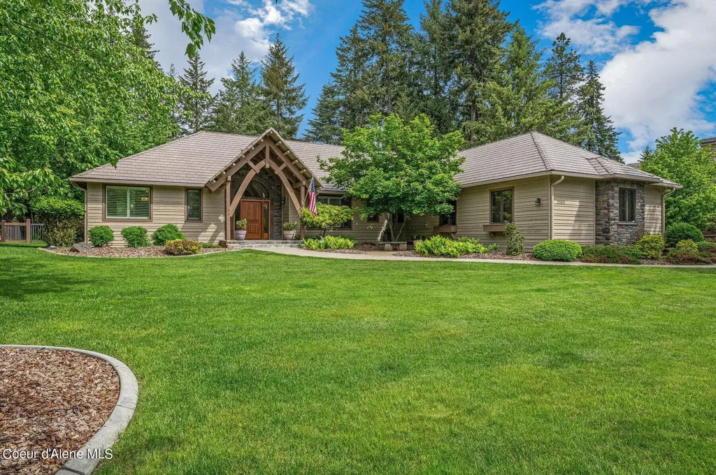2060 E Woodstone Drive Hayden ID 83835