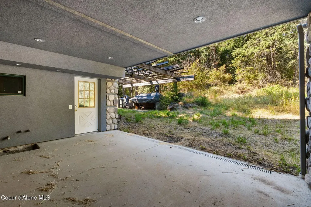 365 Simonsen Road Post Falls ID 83854