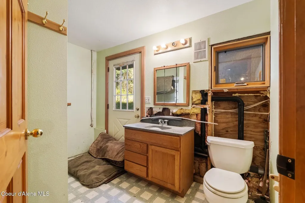 365 Simonsen Road Post Falls ID 83854