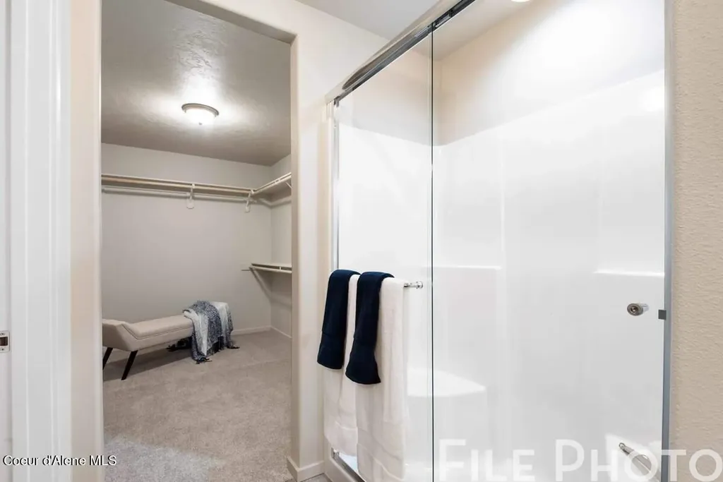 10008 N Liverpool Loop Hayden ID 83835