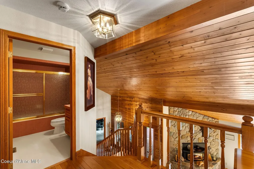 344 Upper Gold Creek Road Sandpoint ID 83864