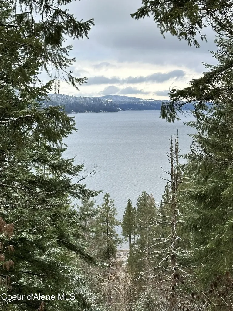 37244 S Highway 97 Harrison ID 83833