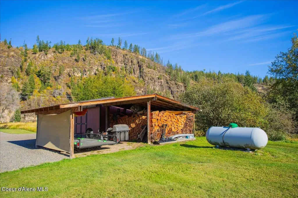 53876 Highway 200 Clark Fork ID 83811
