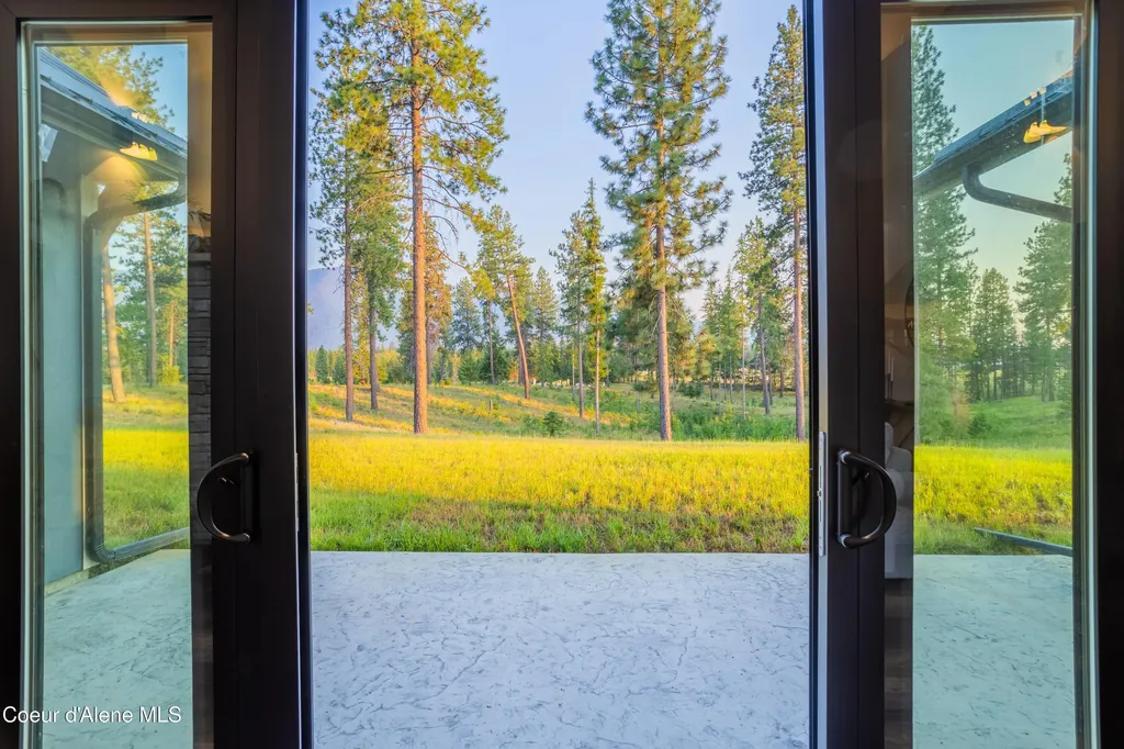 190 Whitetail Lane Bonners Ferry ID 83805