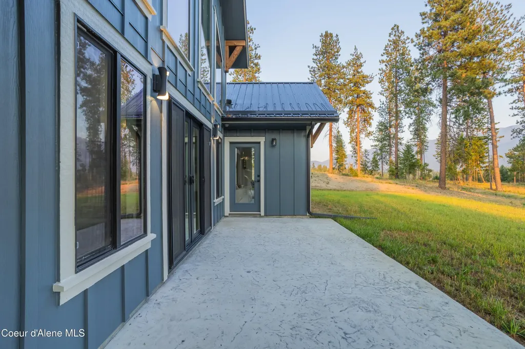 190 Whitetail Lane Bonners Ferry ID 83805