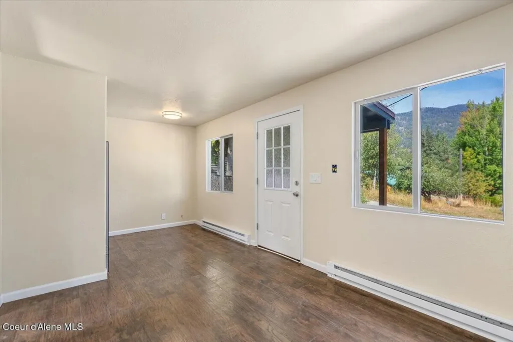 817 Upland Drive Sandpoint ID 83864