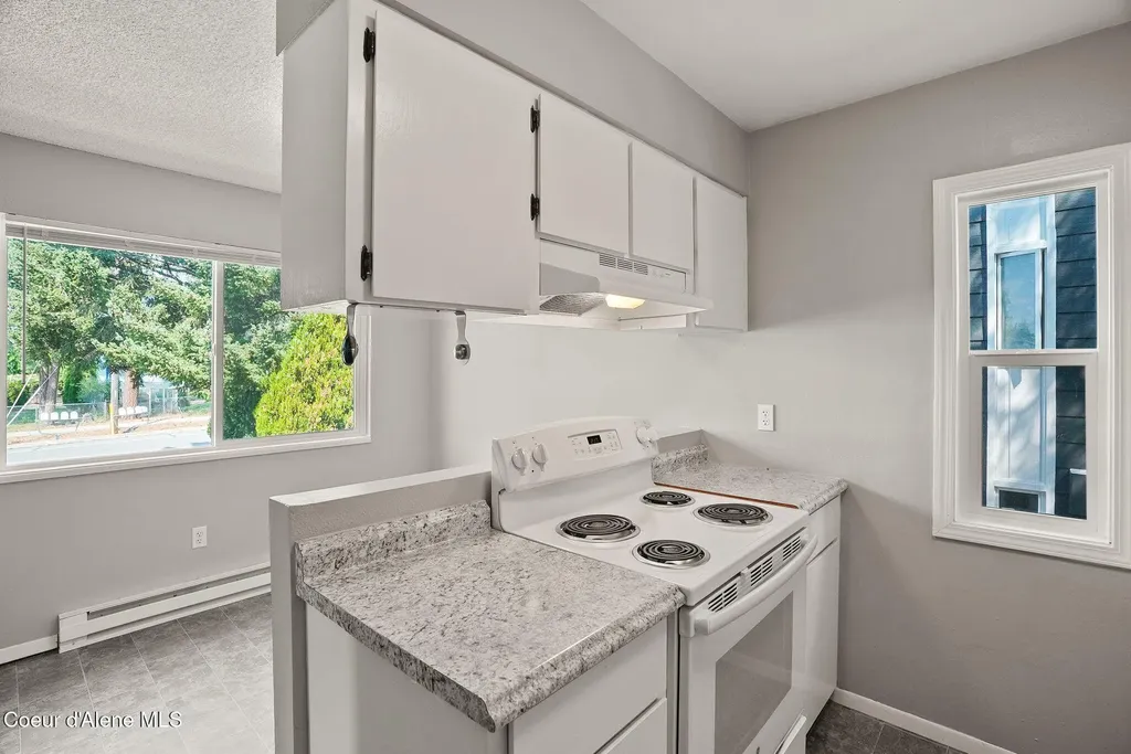 204 & 208 E 15th Avenue Post Falls ID 83854