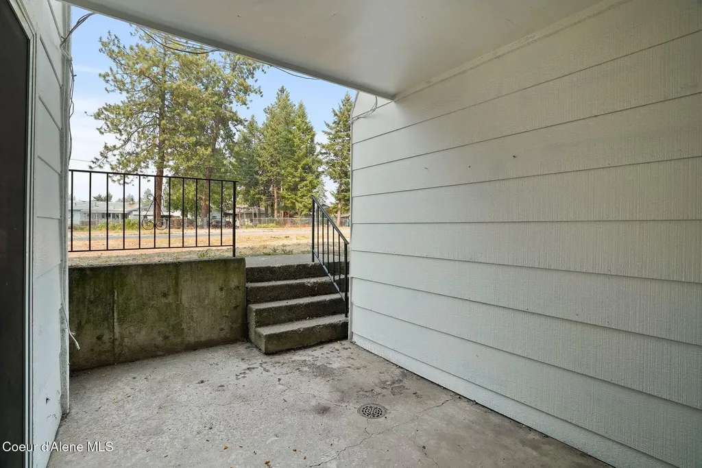 204 & 208 E 15th Avenue Post Falls ID 83854