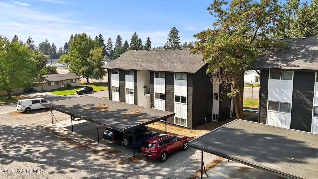 204 & 208 E 15th Avenue Post Falls ID 83854