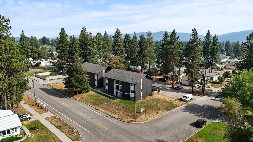 204 & 208 E 15th Avenue Post Falls ID 83854
