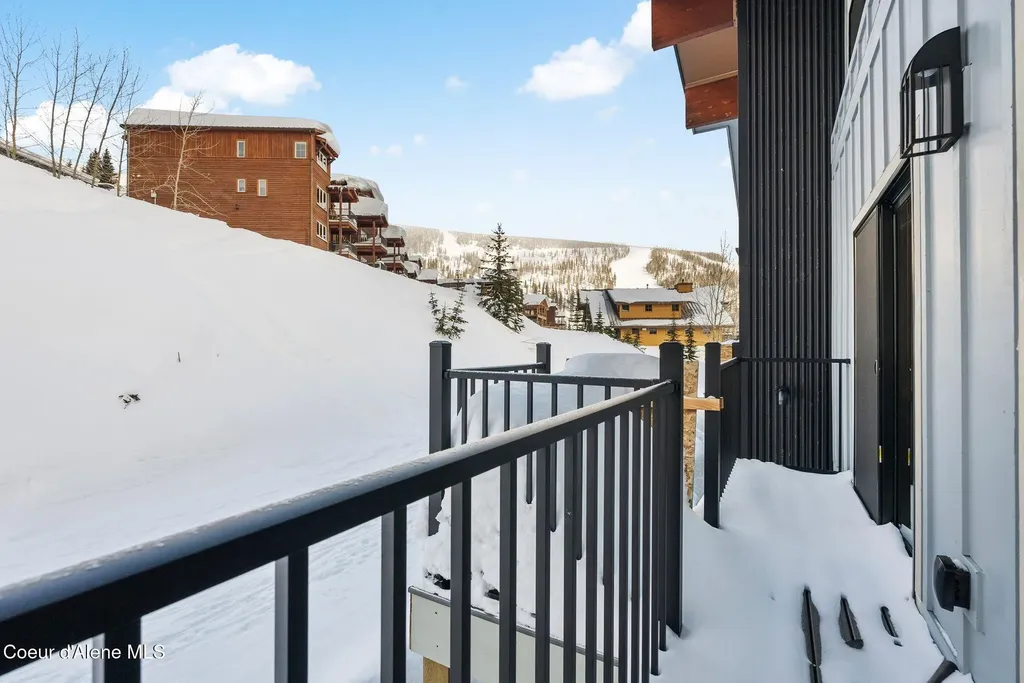 125 Crystal Springs Road Sandpoint ID 83864