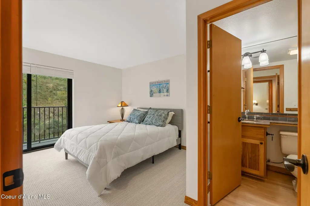 125 Crystal Springs Road Sandpoint ID 83864