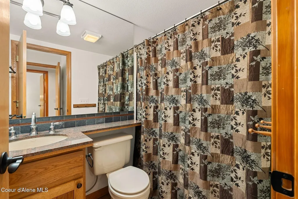 125 Crystal Springs Road Sandpoint ID 83864