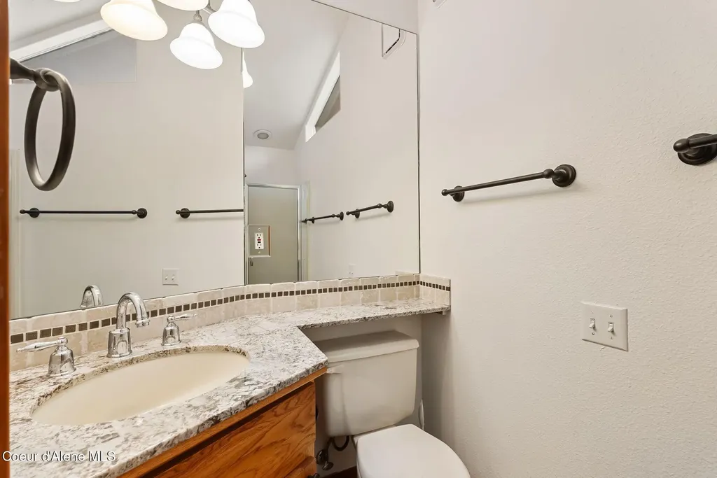 125 Crystal Springs Road Sandpoint ID 83864