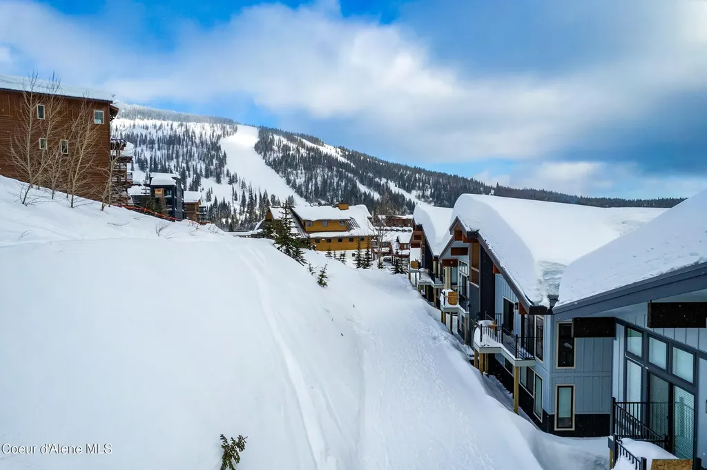 125 Crystal Springs Road Sandpoint ID 83864