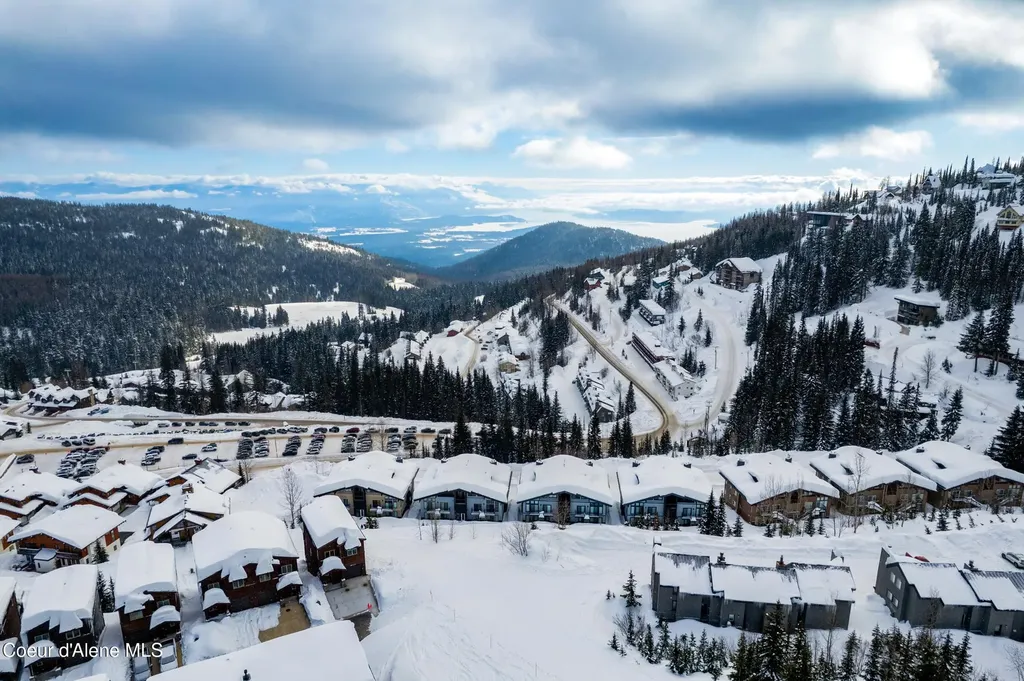 125 Crystal Springs Road Sandpoint ID 83864