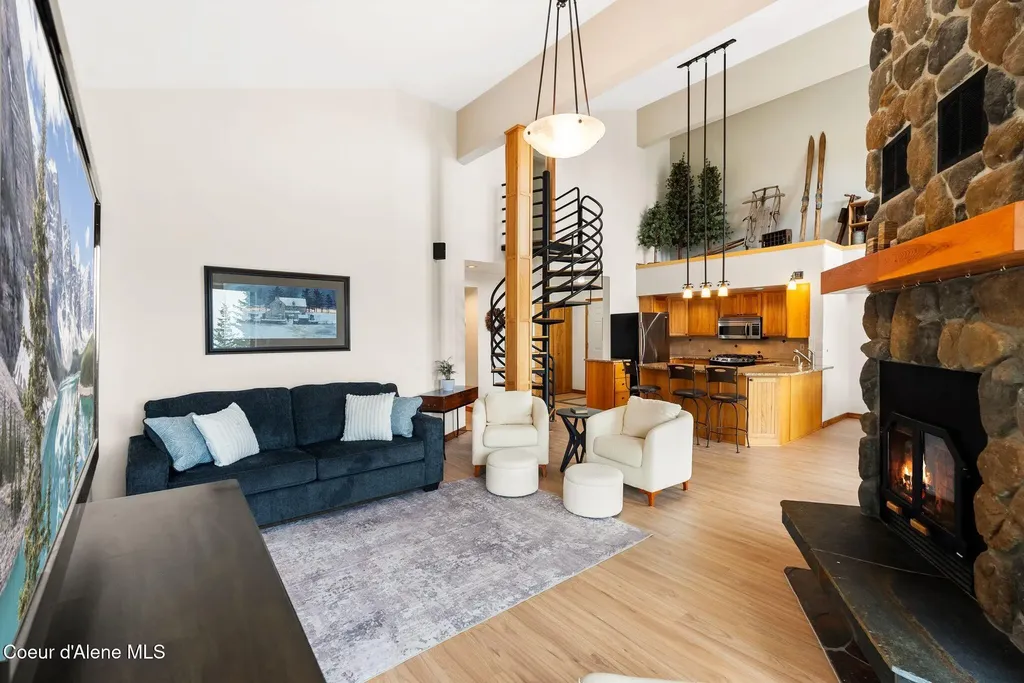 125 Crystal Springs Road Sandpoint ID 83864