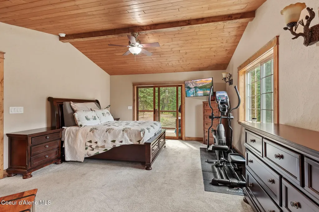 31083 N Riffle Spirit Lake ID 83869