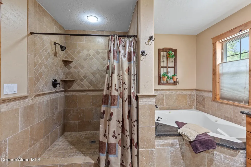 31083 N Riffle Spirit Lake ID 83869