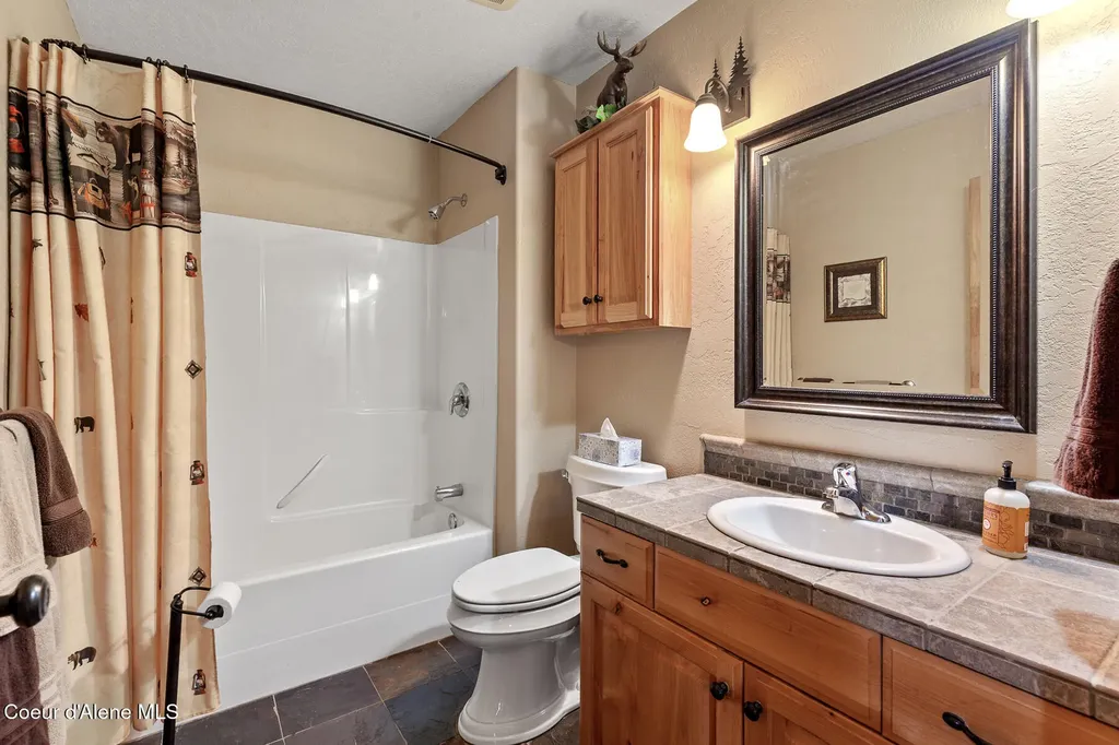 31083 N Riffle Spirit Lake ID 83869