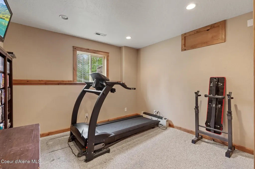 31083 N Riffle Spirit Lake ID 83869