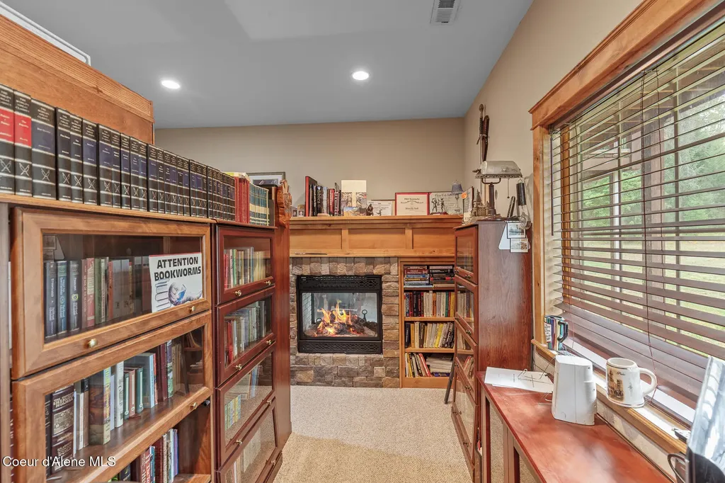 31083 N Riffle Spirit Lake ID 83869