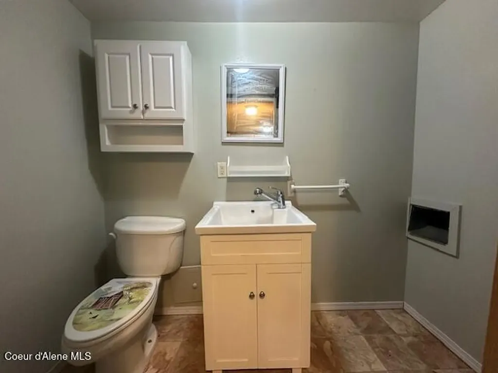 1828 Boundary Lp St. Maries ID 83861