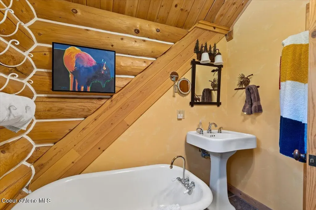 234 S Sublimity Trail Harrison ID 83833