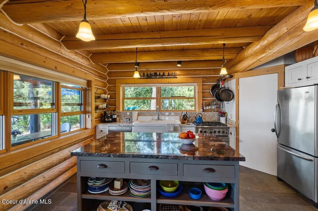 234 S Sublimity Trail Harrison ID 83833