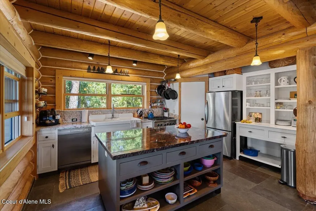 234 S Sublimity Trail Harrison ID 83833