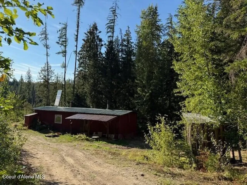 922 Cottonwood Road Priest River ID 83856