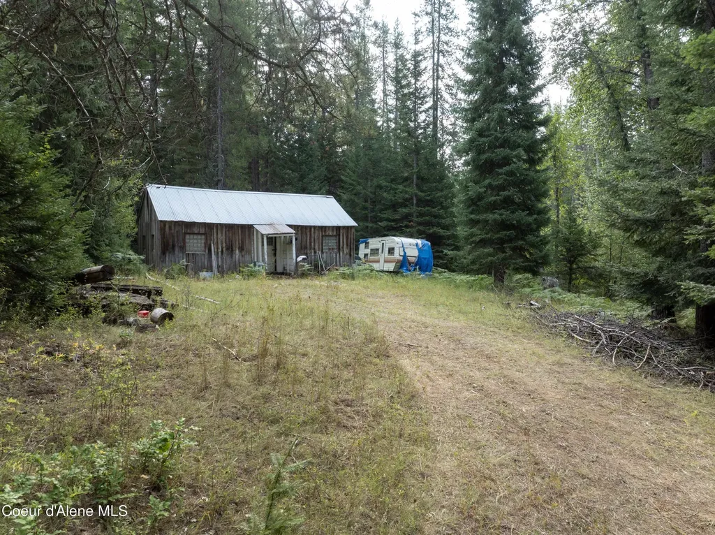 2225 Mud Gulch Road Priest River ID 83856