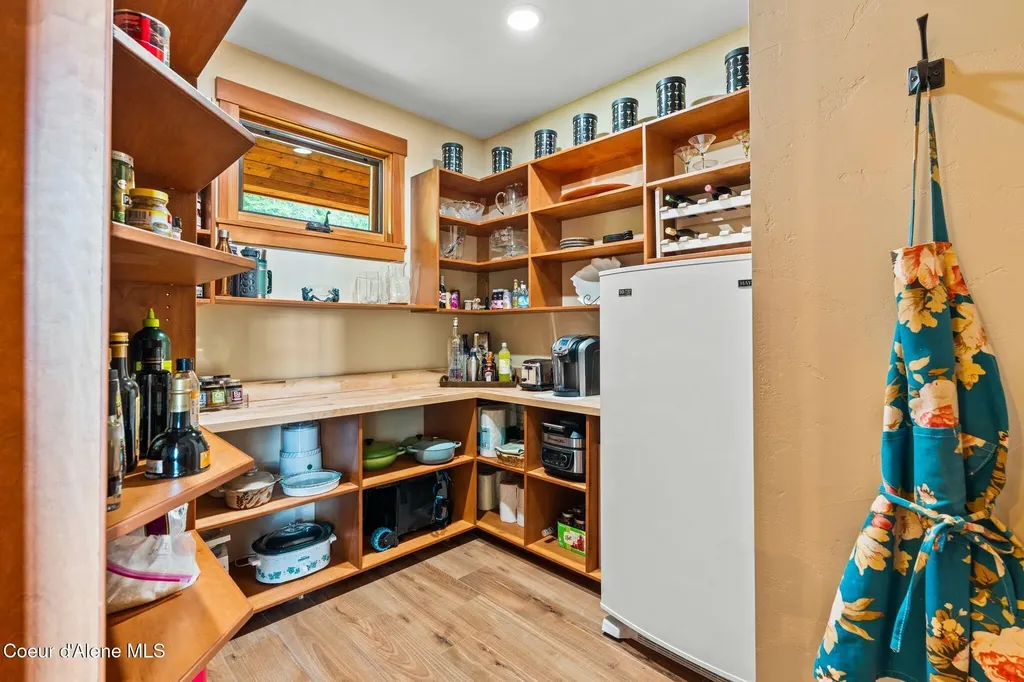 294 Rincon Drive Sandpoint ID 83864