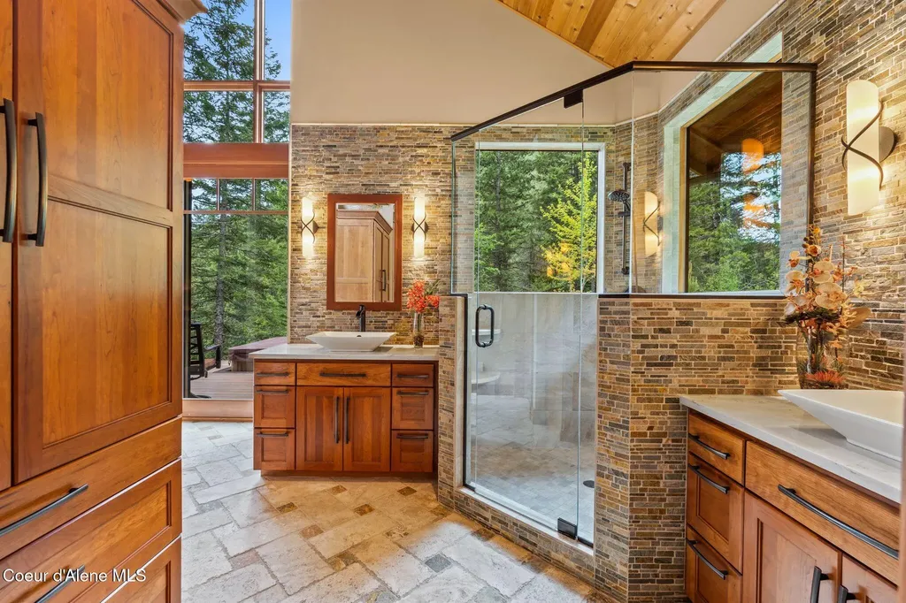 294 Rincon Drive Sandpoint ID 83864