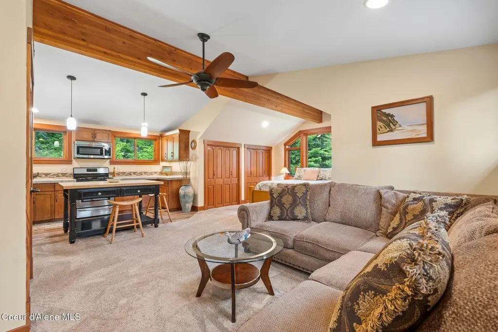 294 Rincon Drive Sandpoint ID 83864
