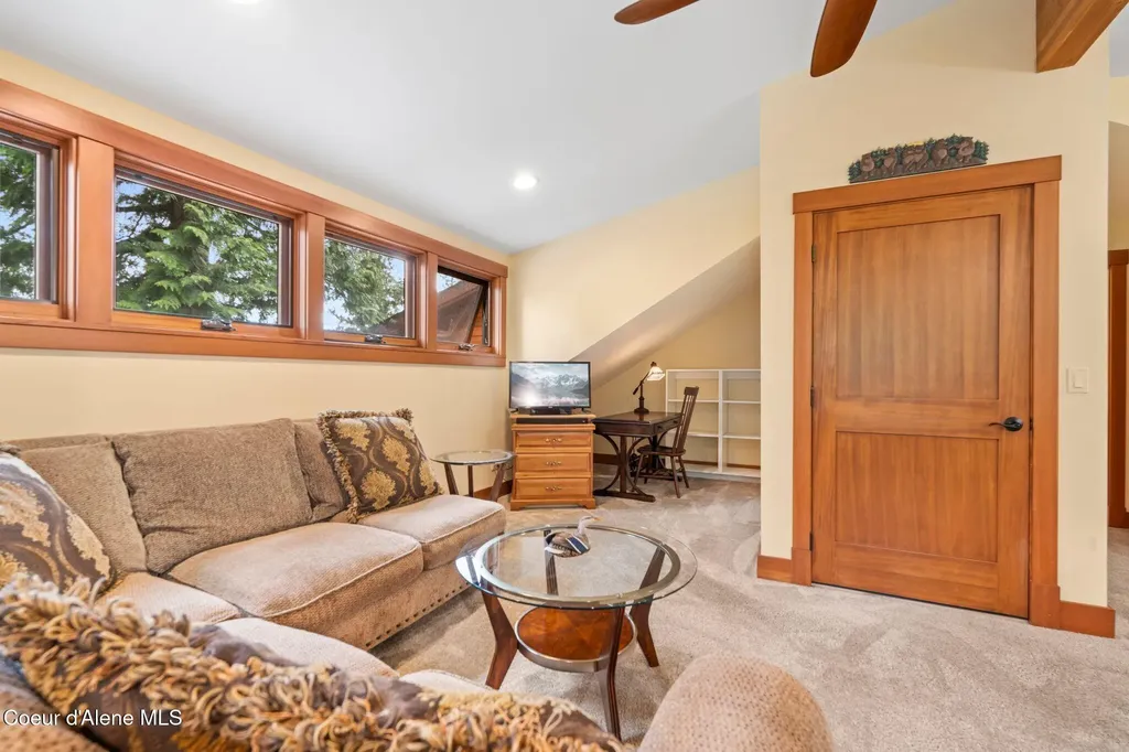 294 Rincon Drive Sandpoint ID 83864