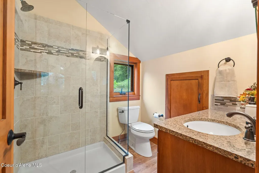 294 Rincon Drive Sandpoint ID 83864