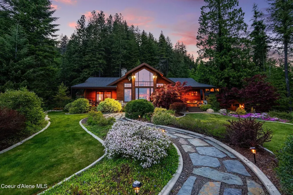 294 Rincon Drive Sandpoint ID 83864