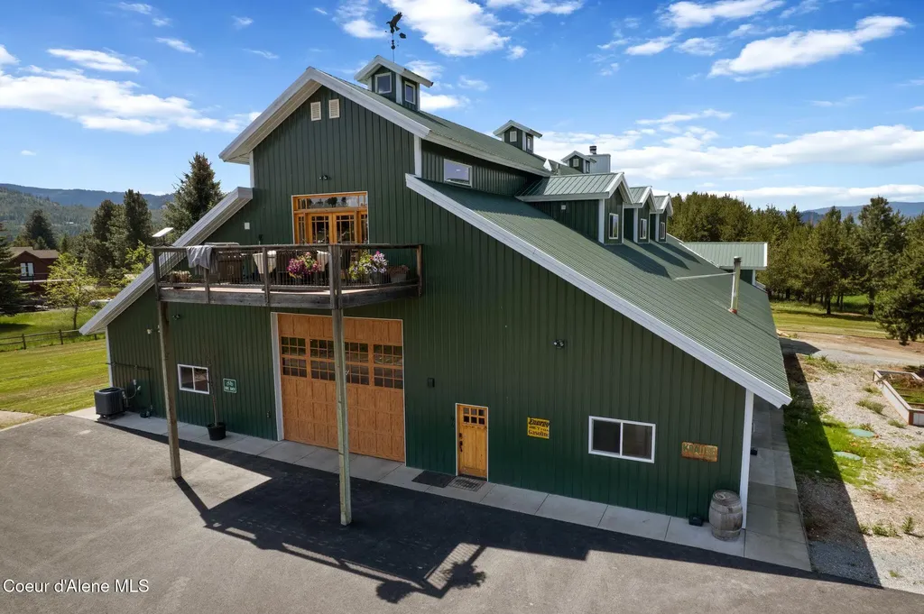 94 Campbell Point Road Laclede ID 83841