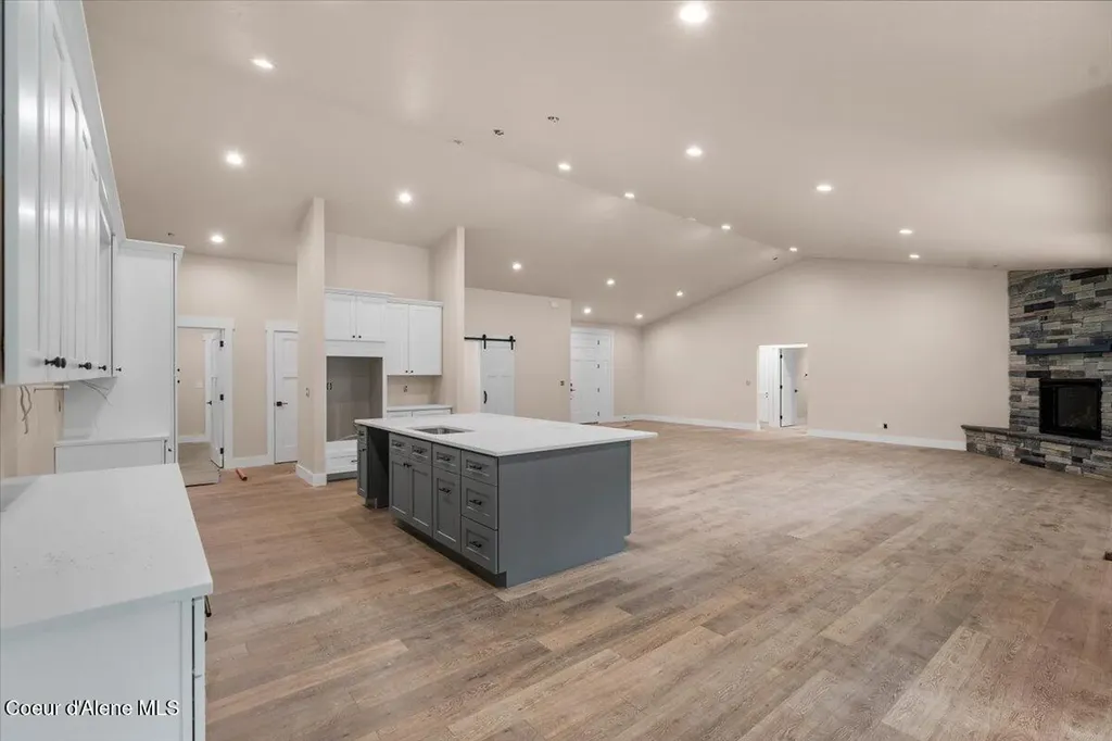 10233 Bunco Road Athol ID 83801