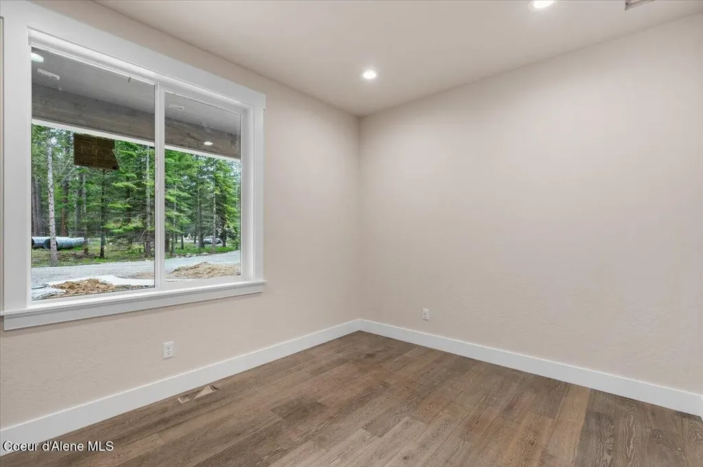 10233 Bunco Road Athol ID 83801