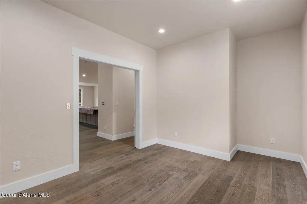 10233 Bunco Road Athol ID 83801