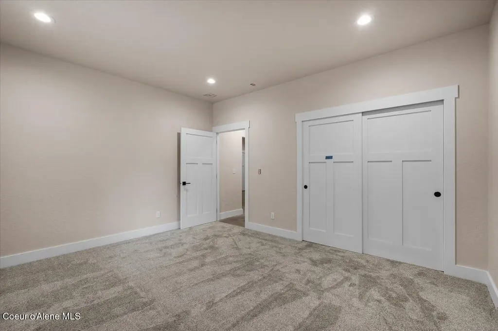 10233 Bunco Road Athol ID 83801