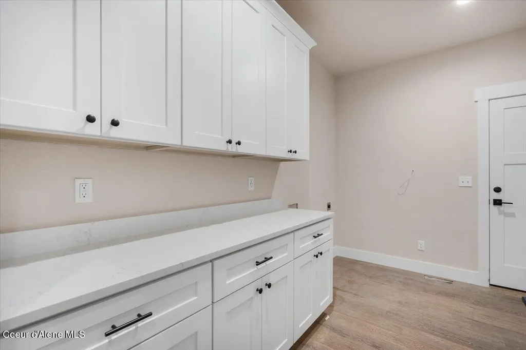 10233 Bunco Road Athol ID 83801