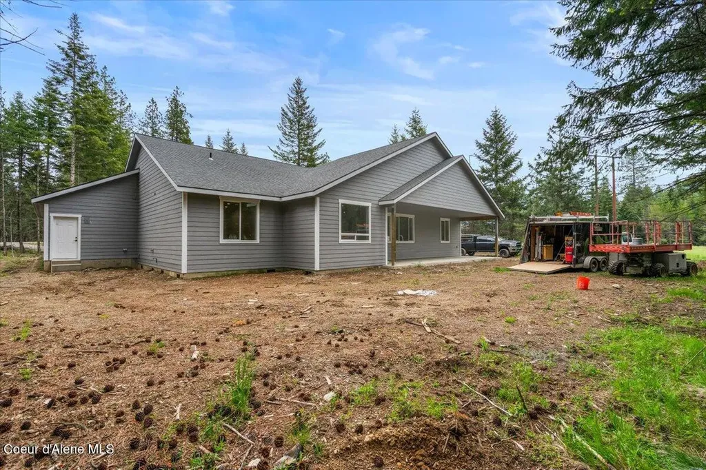 10233 Bunco Road Athol ID 83801