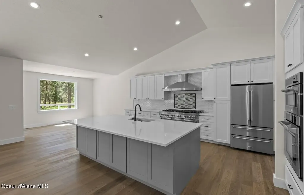 10233 Bunco Road Athol ID 83801