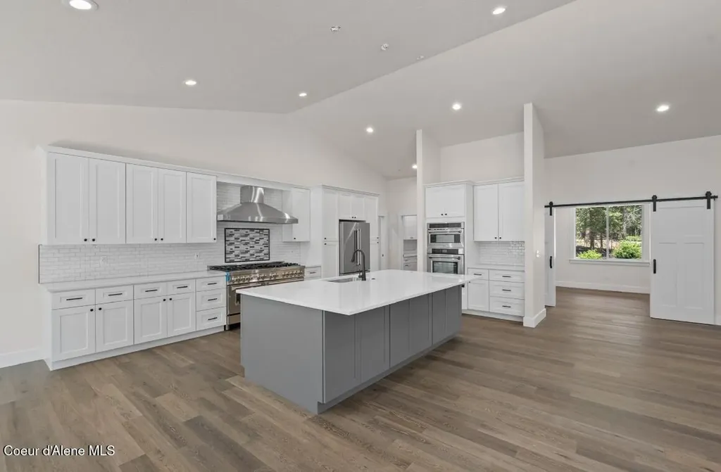 10233 Bunco Road Athol ID 83801