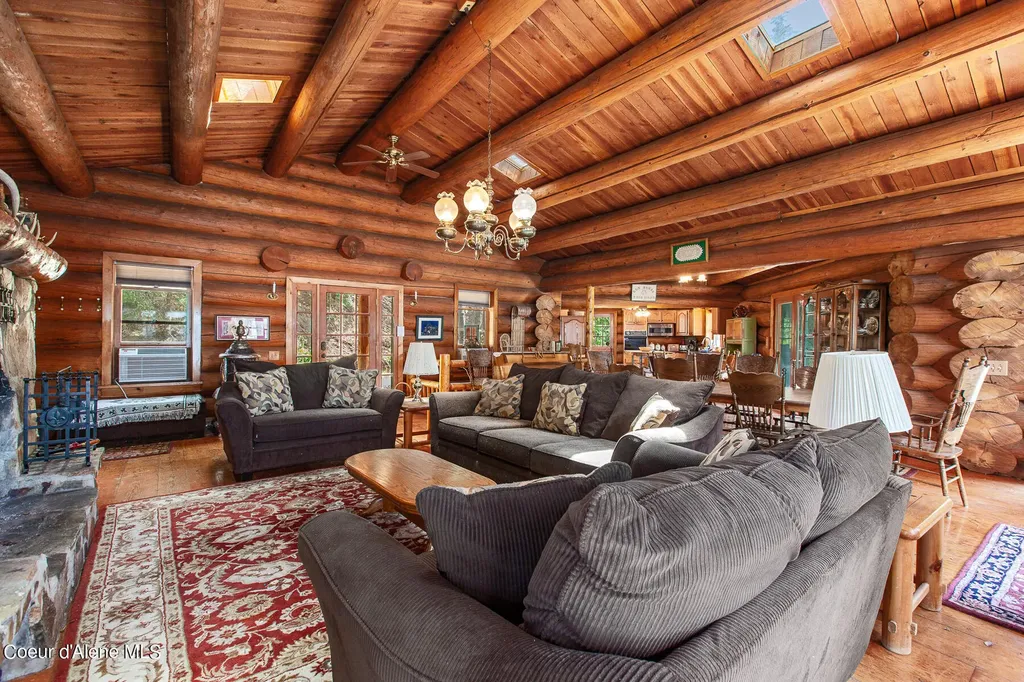 8457 N Powell Way Hayden ID 83835