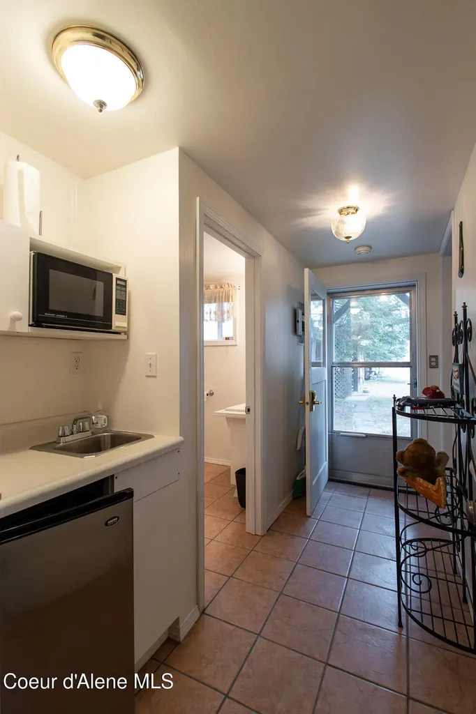 97 S Granite Bay Road Nordman ID 83848